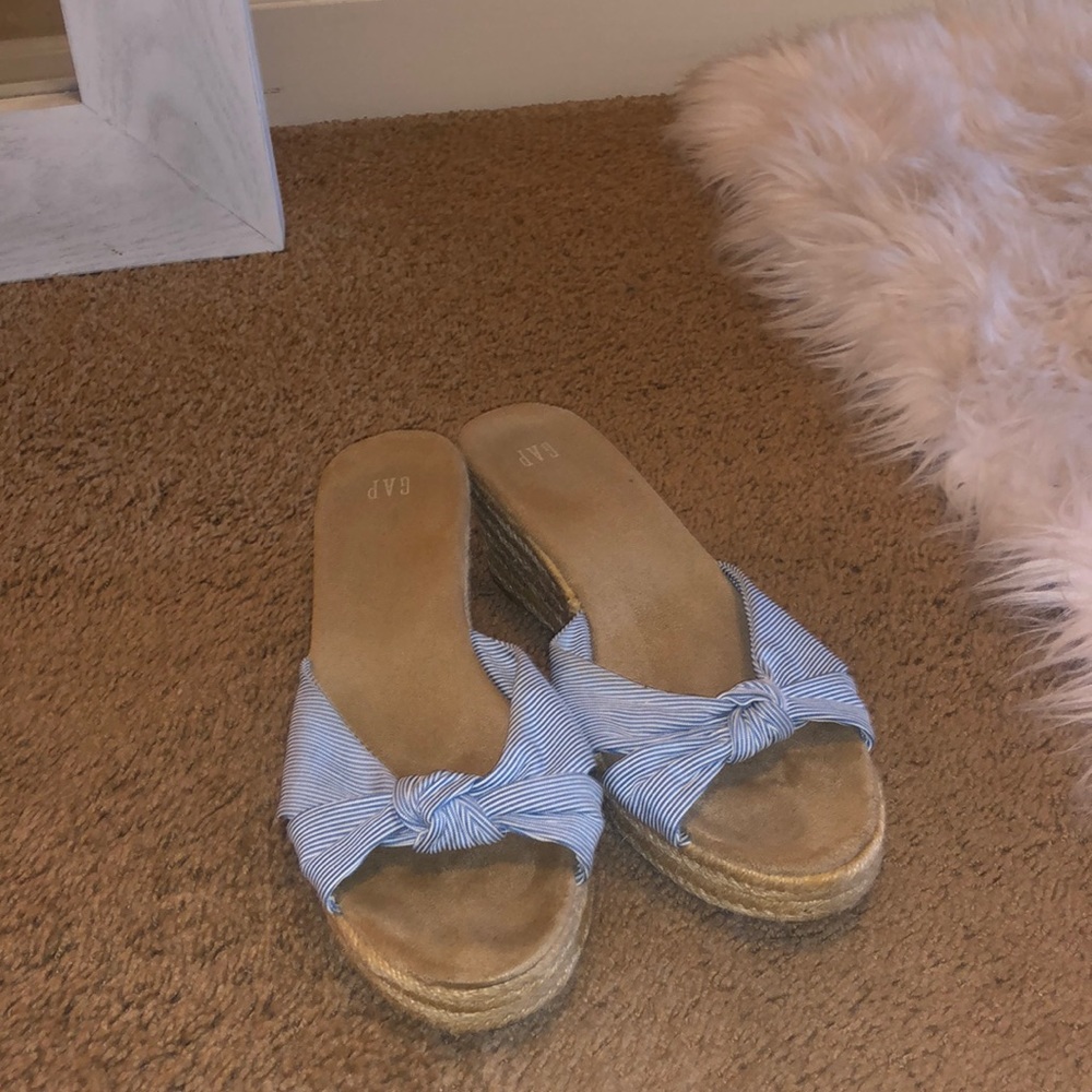 Nautical platform sandals